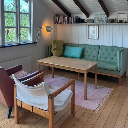 Summer House With Sea View Near Mols Bjerge Hébergement de vacances Knebel